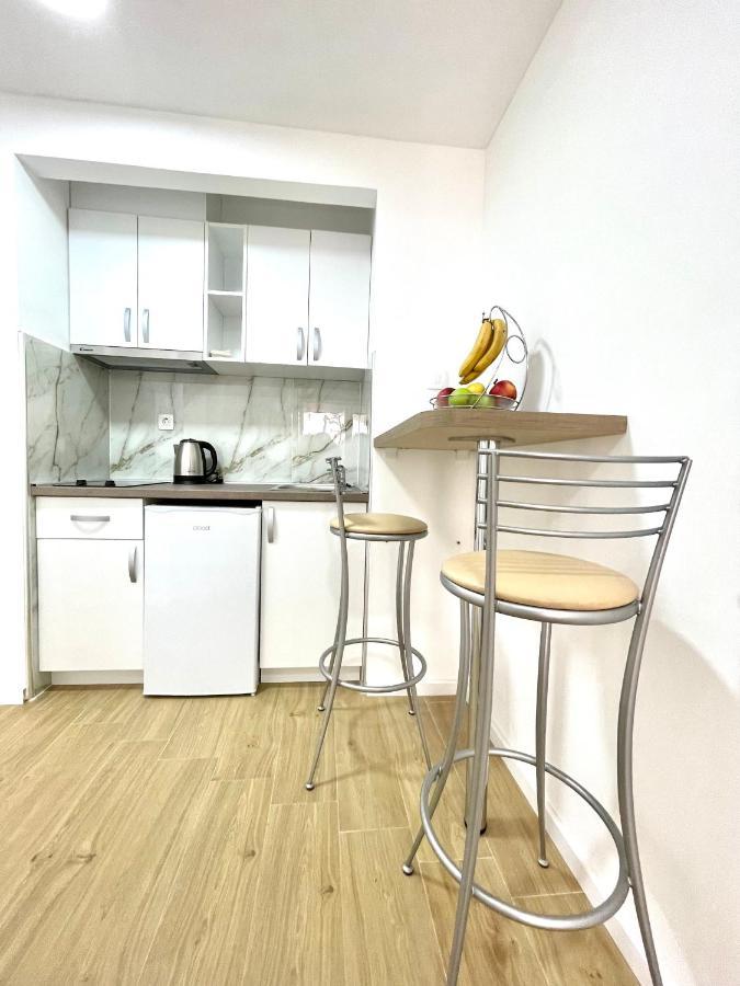 Parapid Apartments بودفا المظهر الخارجي الصورة
