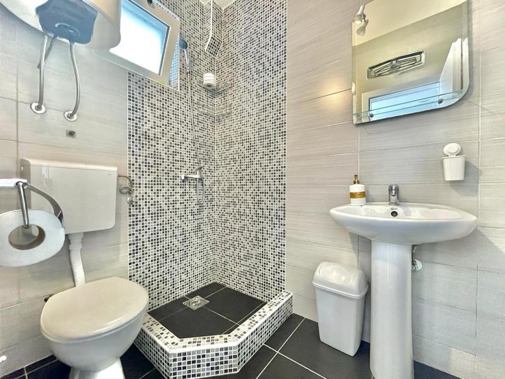 Parapid Apartments بودفا المظهر الخارجي الصورة